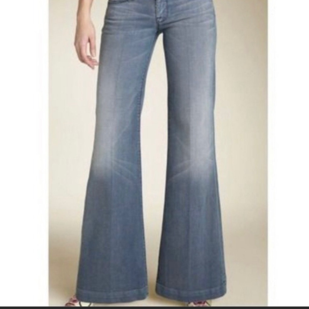 7 For All Mankind Ginger Flare Jeans Light Wash Blue Jeans Sz 25